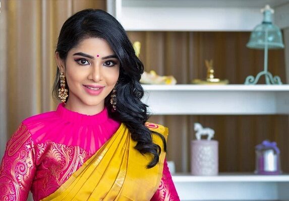 Pavithra Lakshmi Cook With Comali Season 2 Contestant Wiki ,Bio, Profile, Unknown Facts and Family Details