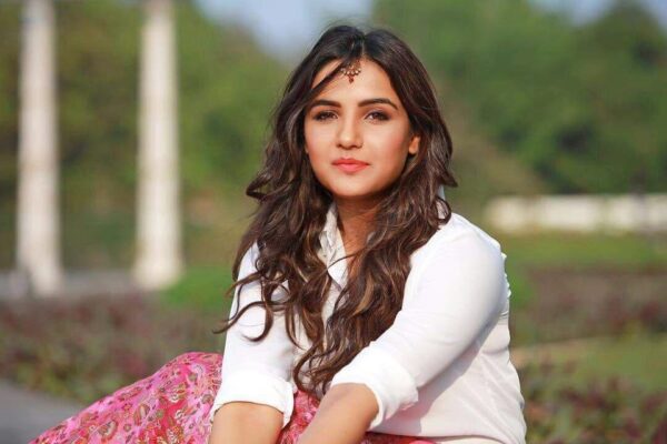 Jasmin Bhasin Indian actress Wiki ,Bio, Profile, Unknown Facts