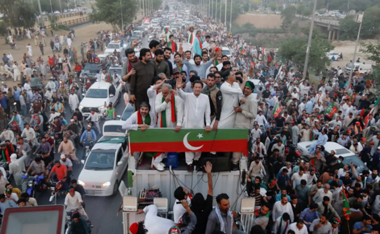 Imran Khan Ends Protest March After Violence - But With An Ultimatum