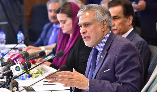 Pakistan’s finance minister to meet IMF delegation in Geneva